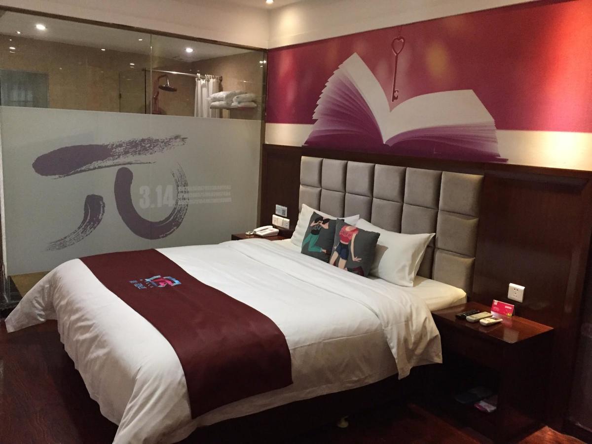 Pai Hotel Chengdu North Railway Station Exterior photo